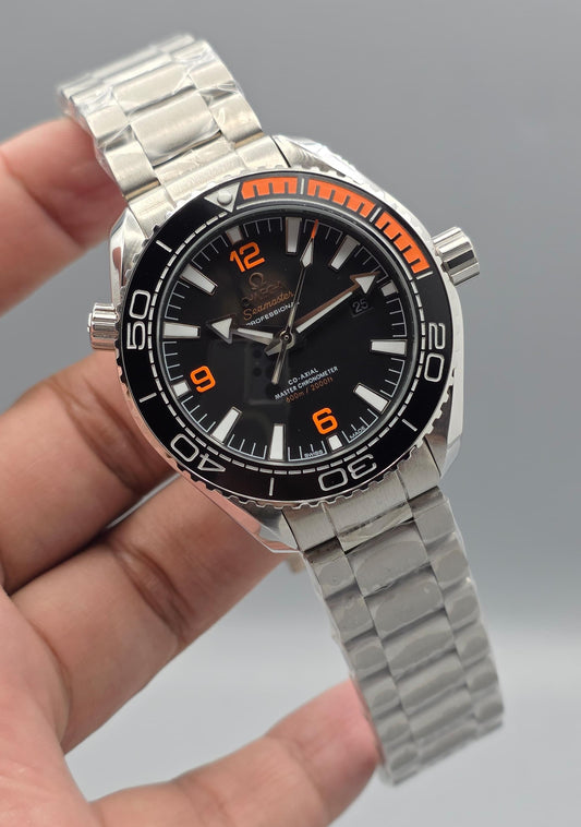 High Quality Luxury Branded Watch - Silver