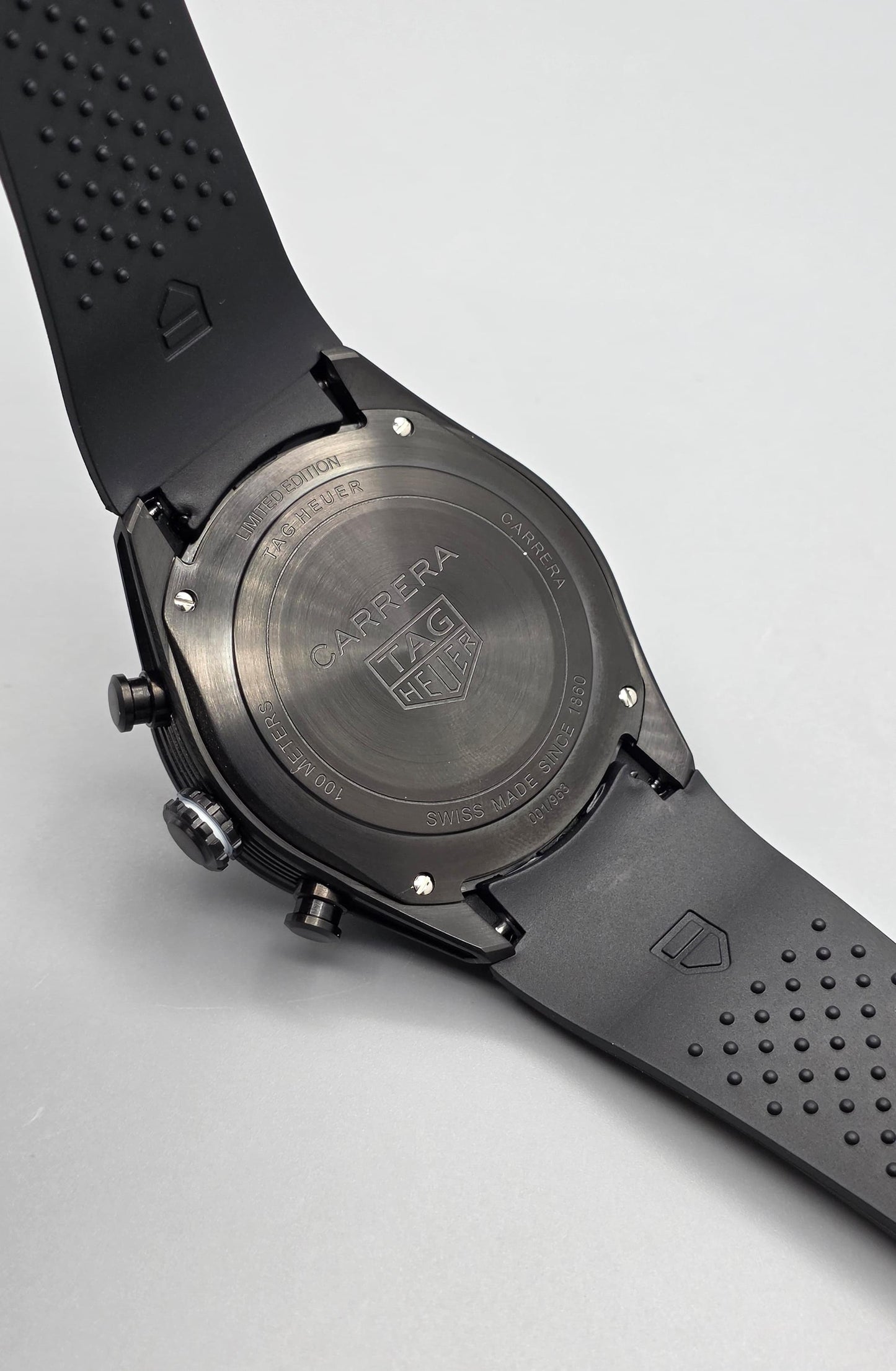 Luxury Chronograph Watch – Black Edition