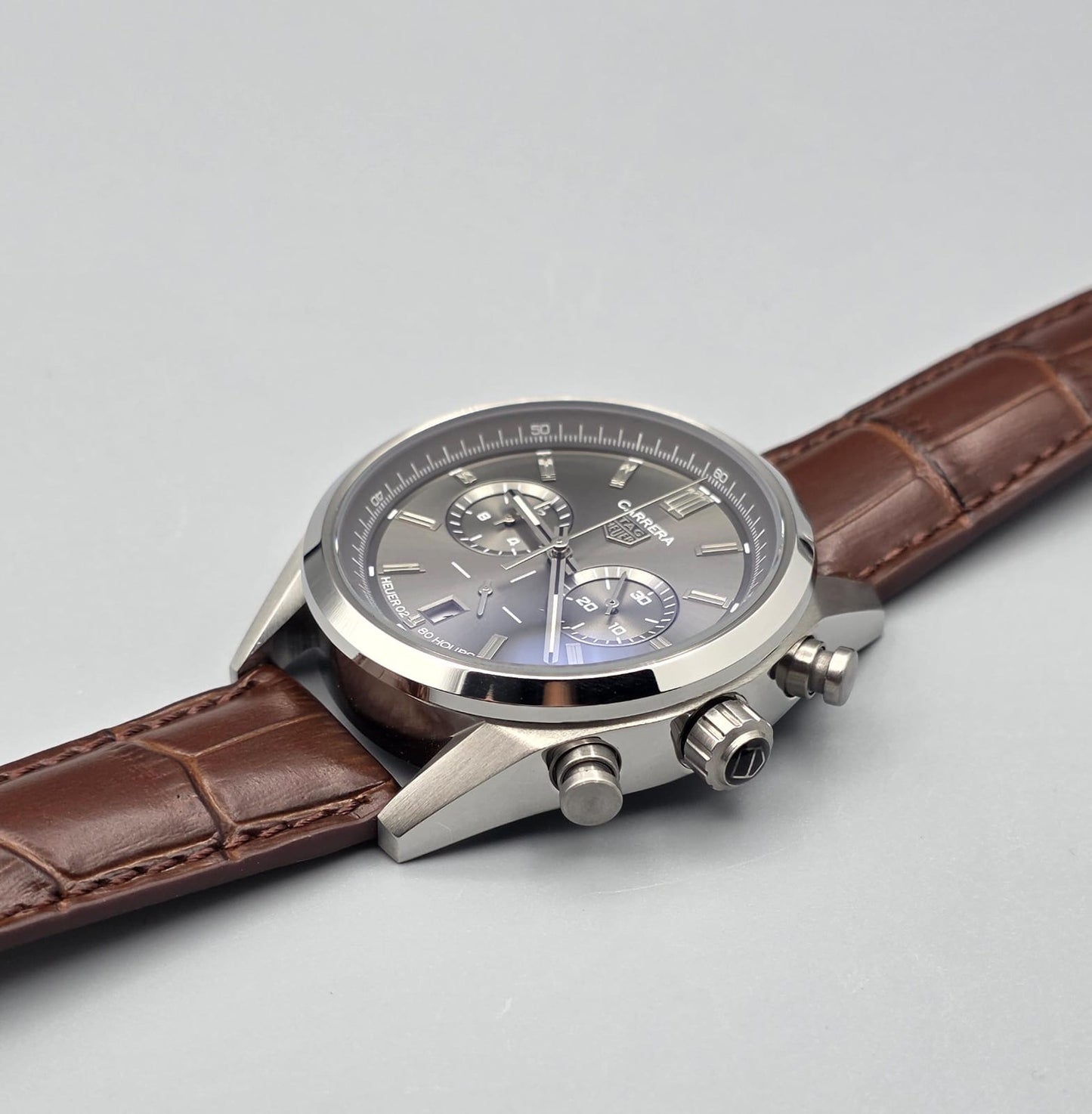 Luxury Chronograph Watch – Grey Dial with Brown Leather Strap