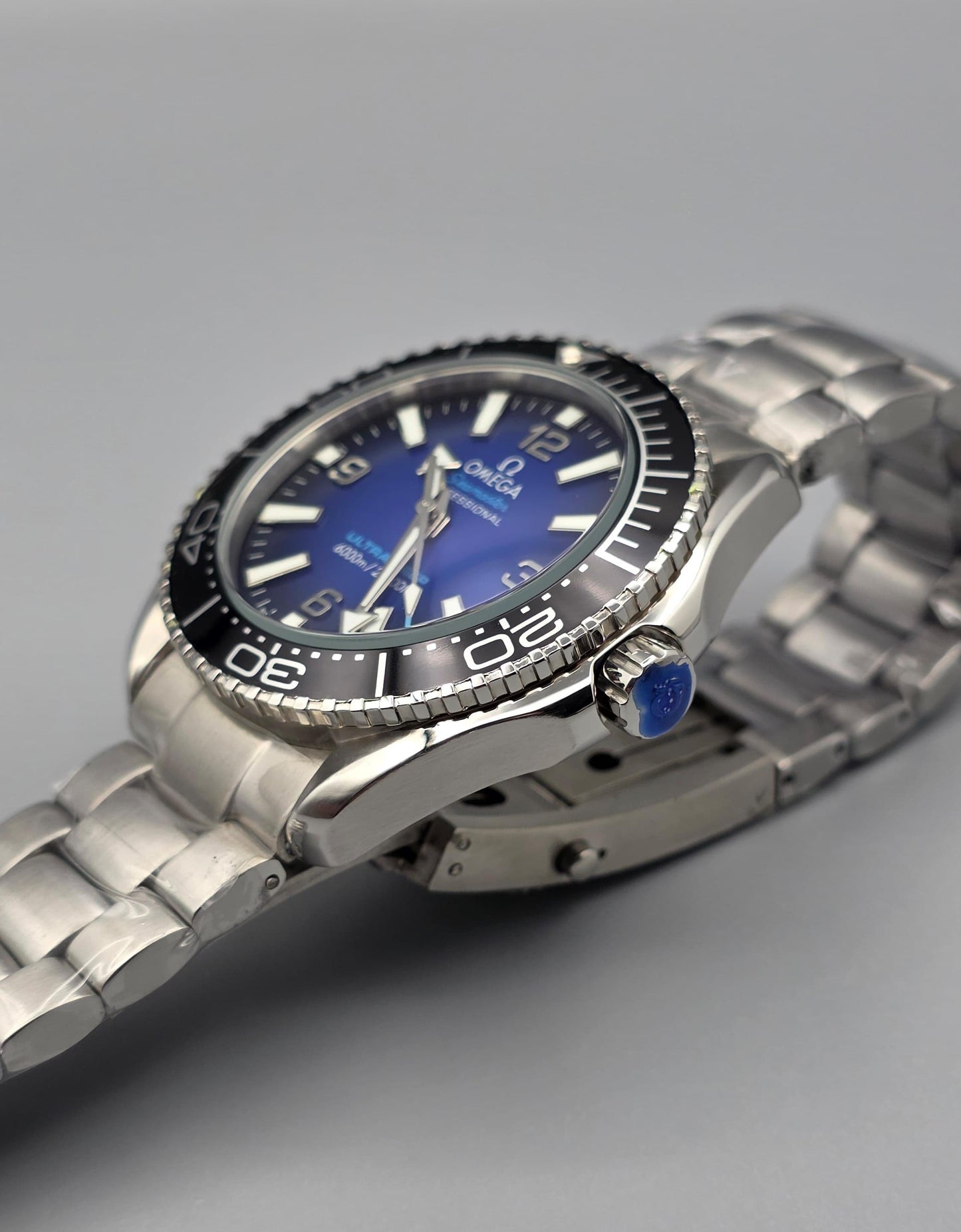 Luxury Deep Blue Automatic – Ultra Dive Edition