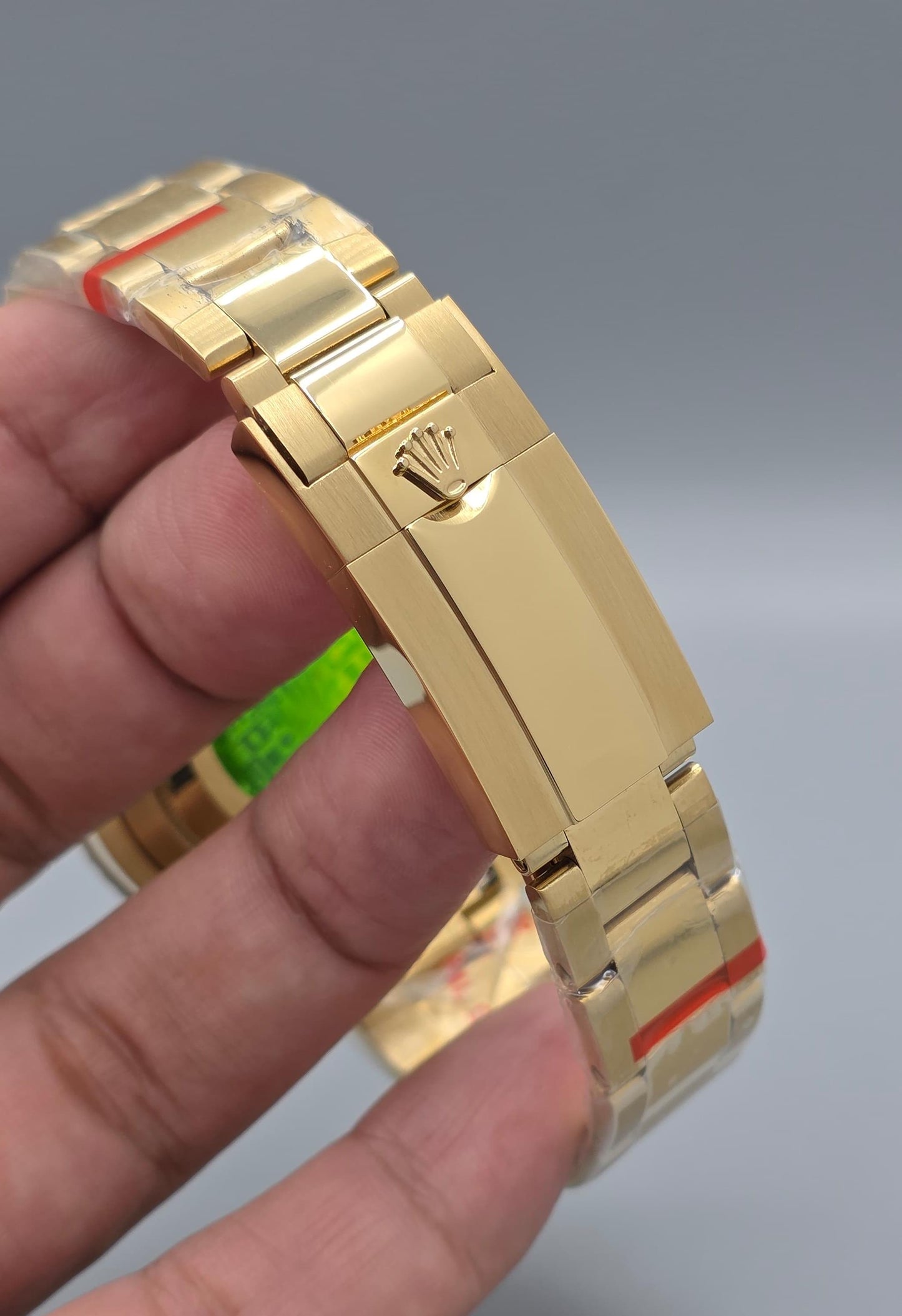 High Quality Luxury Branded Watch - Gold G.M.T