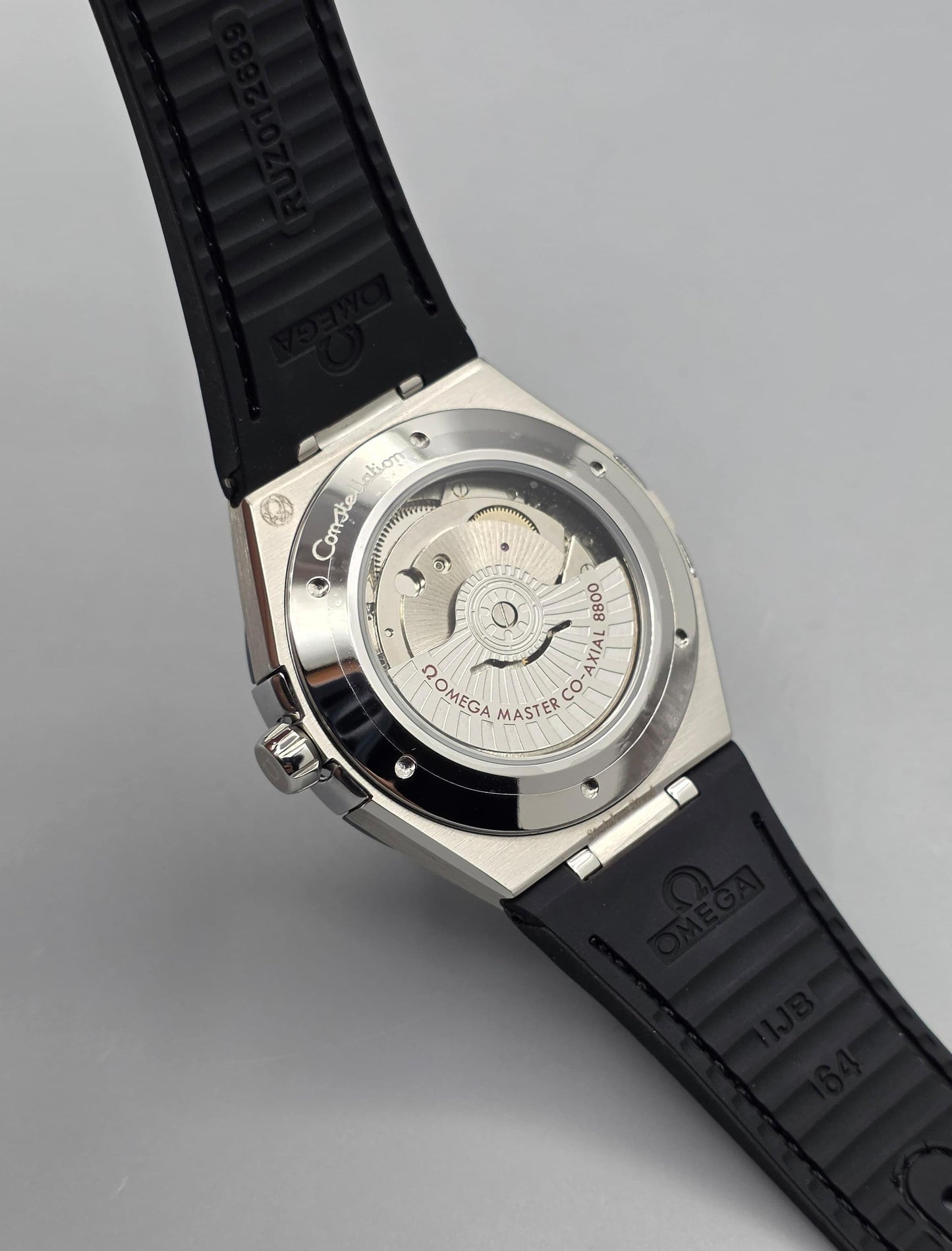 Luxury Textured-Green Dial Automatic