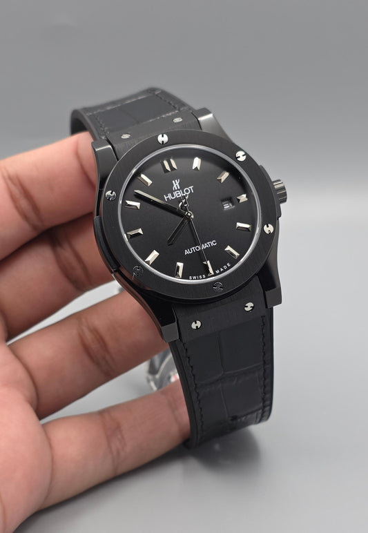 Premium Black Automatic Luxury Watch – All-Black Edition