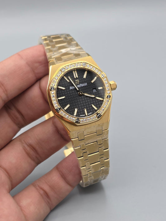 Luxury Full Gold Diamond Bezel Black Dial Ladies Watch