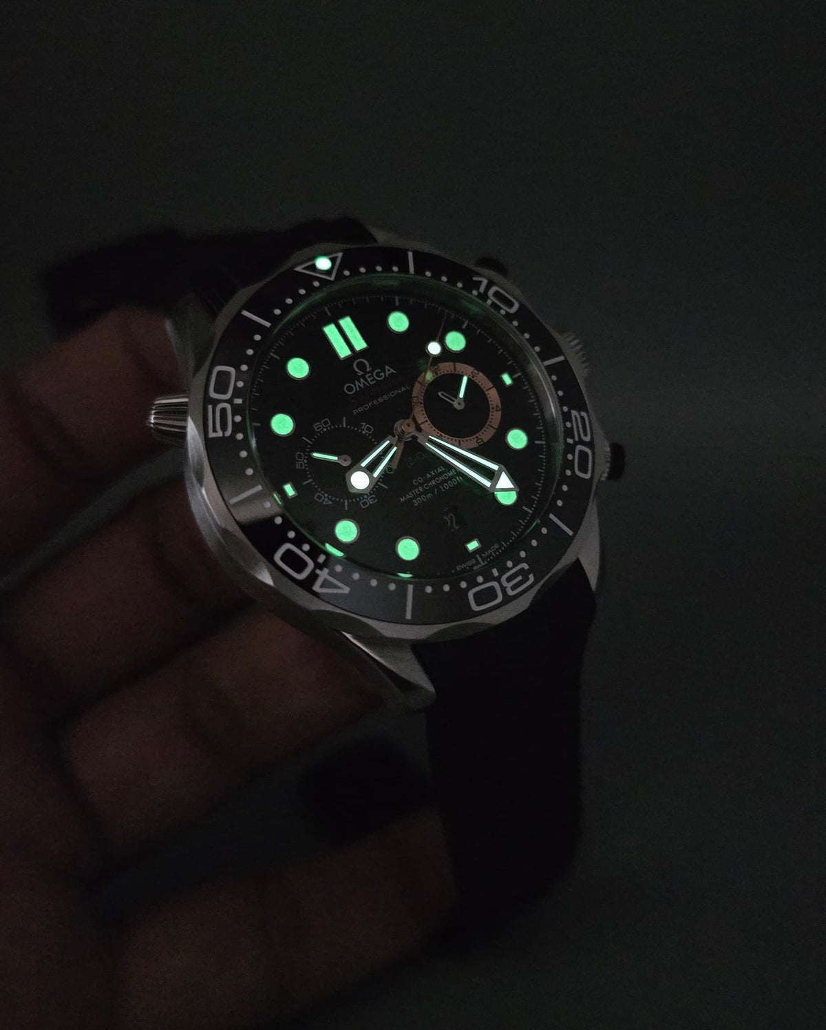 Premium Stainless Steel Black Wave Dial Luxury Automatic Watch