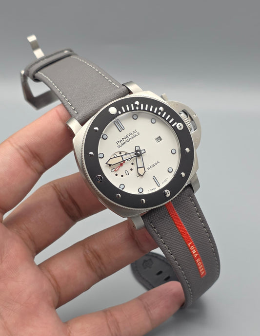 Luxury Diver Automatic Watch – White Luna Edition