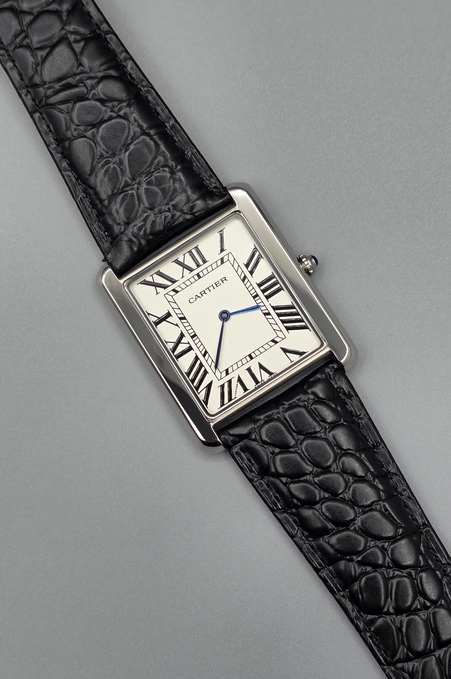 High Quality Luxury Branded Watch - Silver