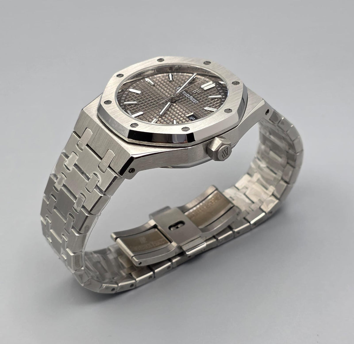 Premium Stainless Steel Charcoal Grey Tapisserie Luxury Watch