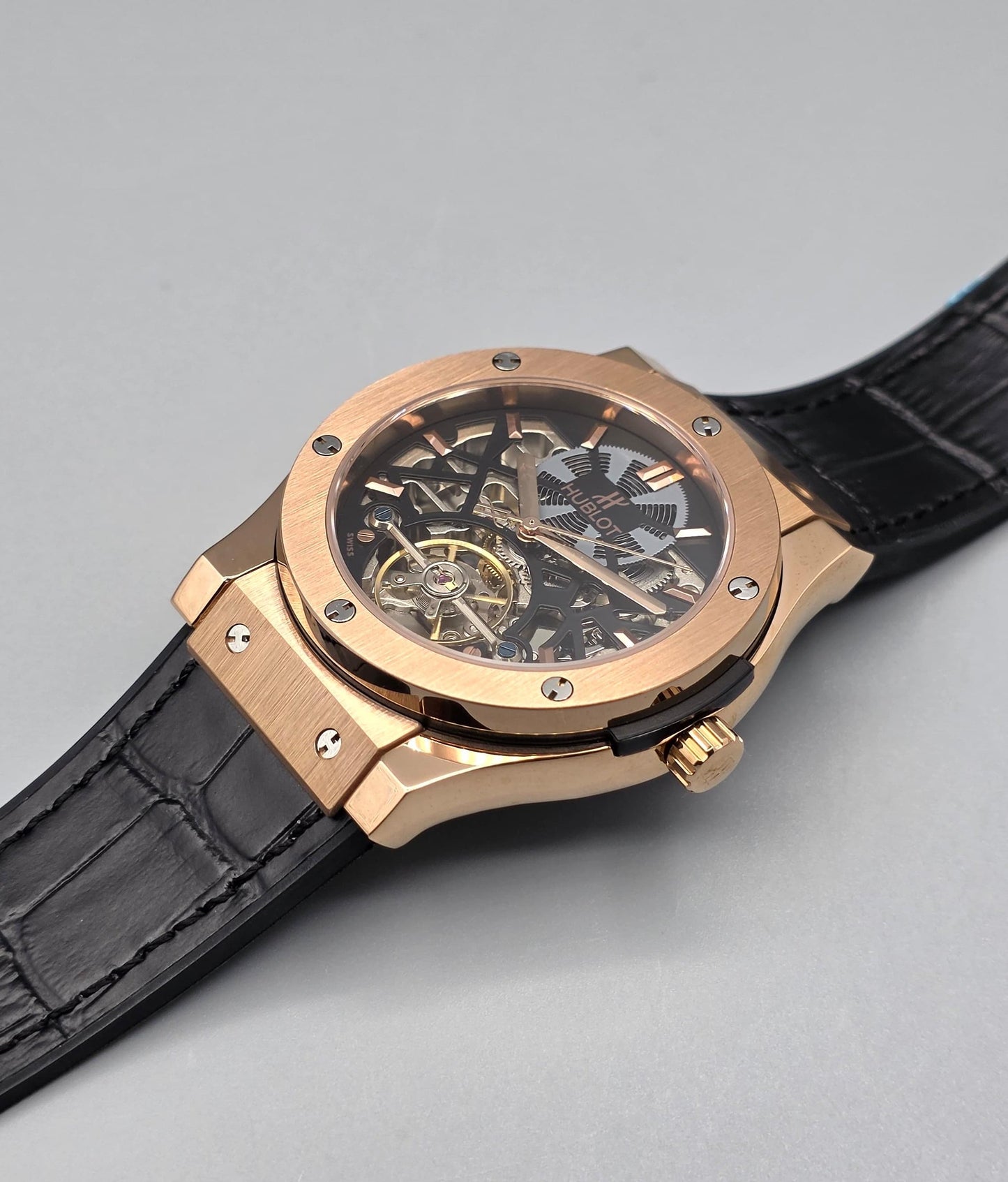 Luxury Skeleton Watch – Rose Gold Crocodile Edition
