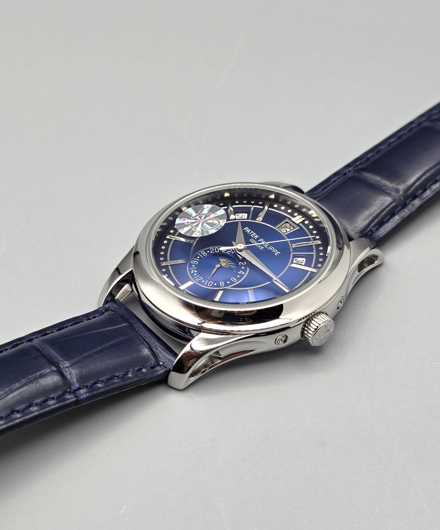 Luxury Multi-Function Automatic Watch – Blue Gradient Edition