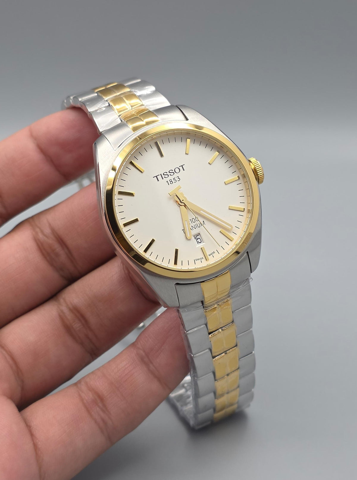 Premium Two-Tone Gold & Silver Classic Quartz Luxury Watch
