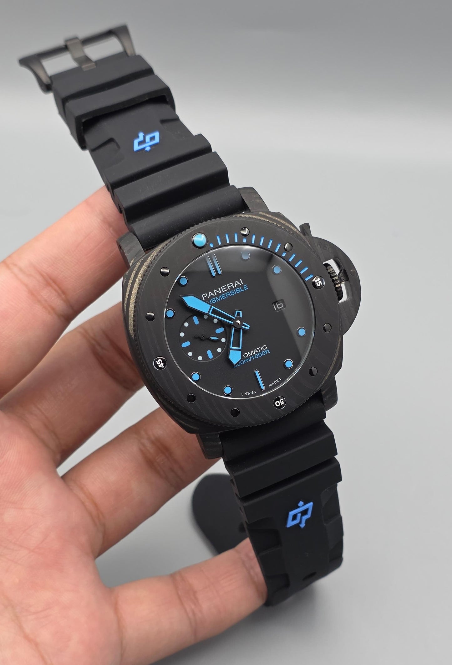 Stealth Carbon Diver Watch – Black Blue Edition