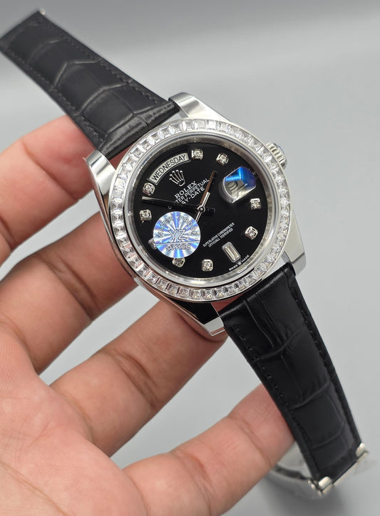 Luxury Leather Strap Watch – Zarcon Bezel, Day & Date