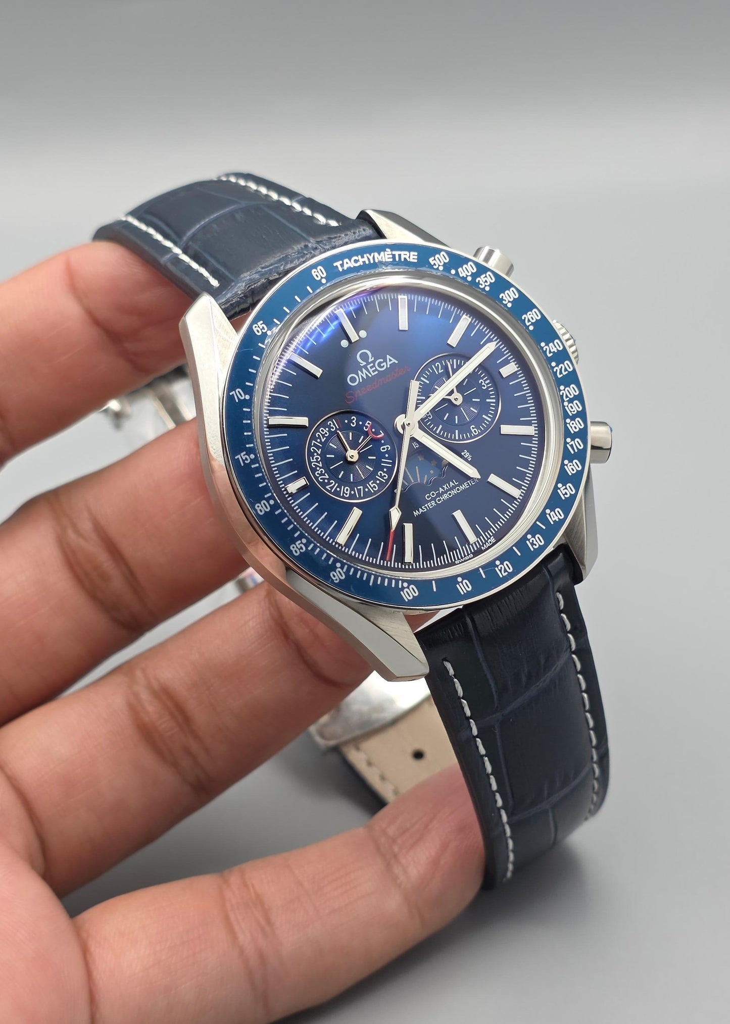 Luxury Blue Moonphase Automatic – Leather Strap Edition