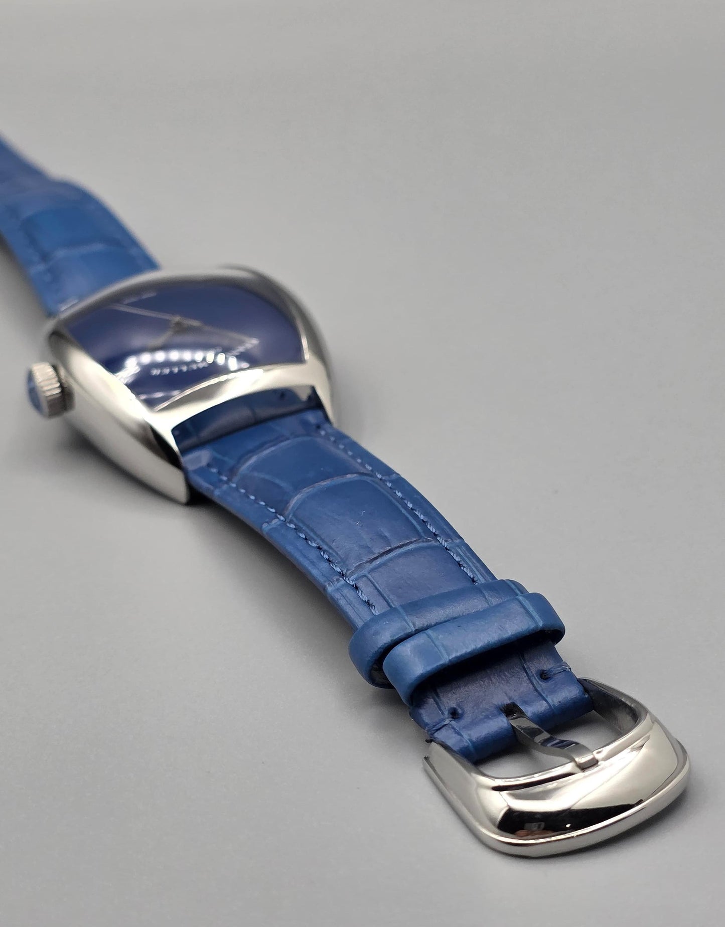 High Quality Luxury Branded Watch - Silver