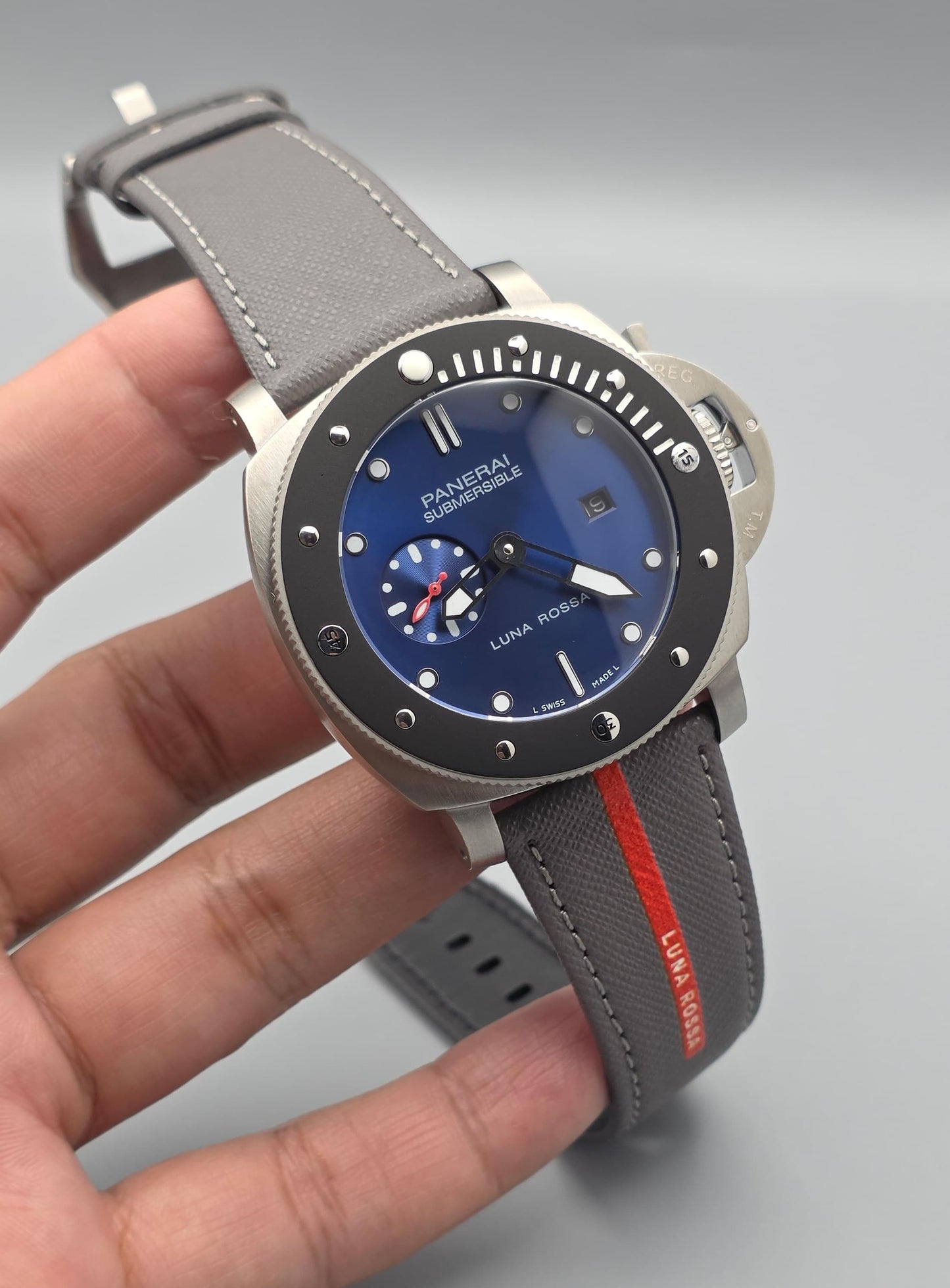 Luxury Diver Automatic Watch – Blue Luna Edition