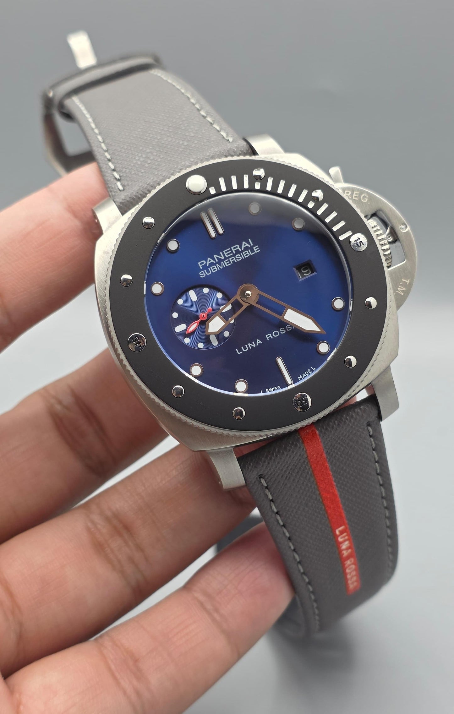 Luxury Diver Automatic Watch – Blue Luna Edition