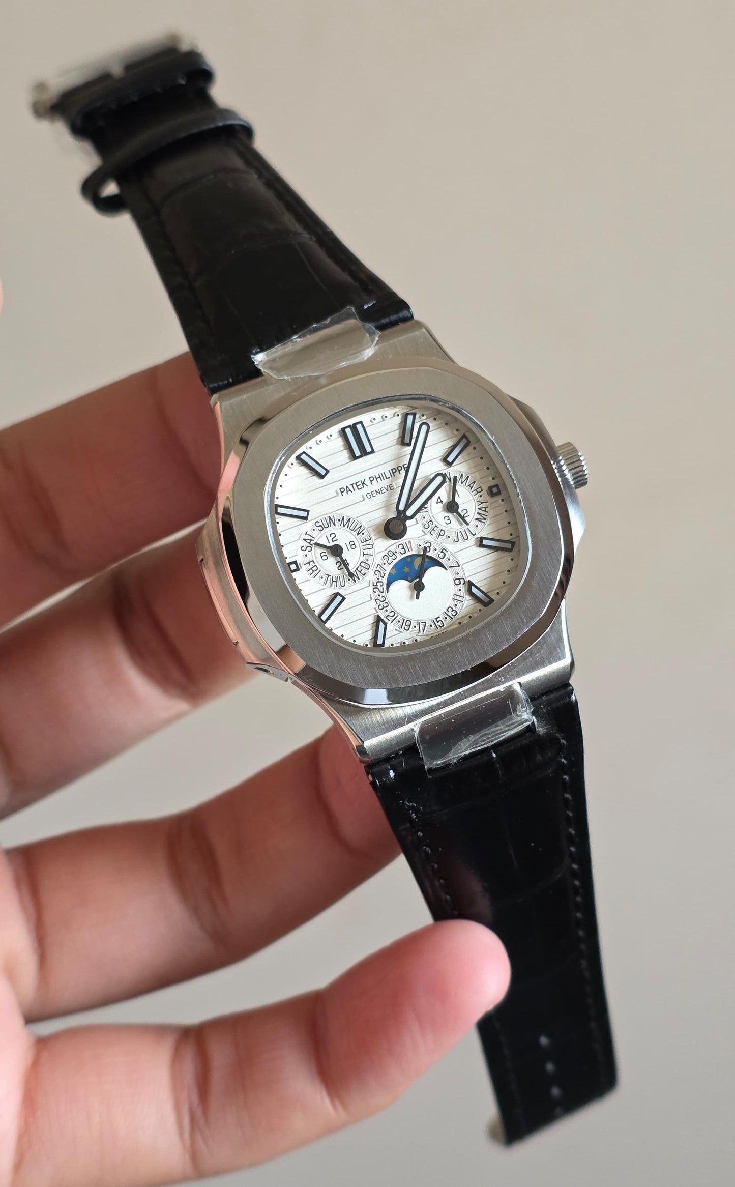 Luxury Automatic Watch – Full Calendar & Moonphase | White Dial