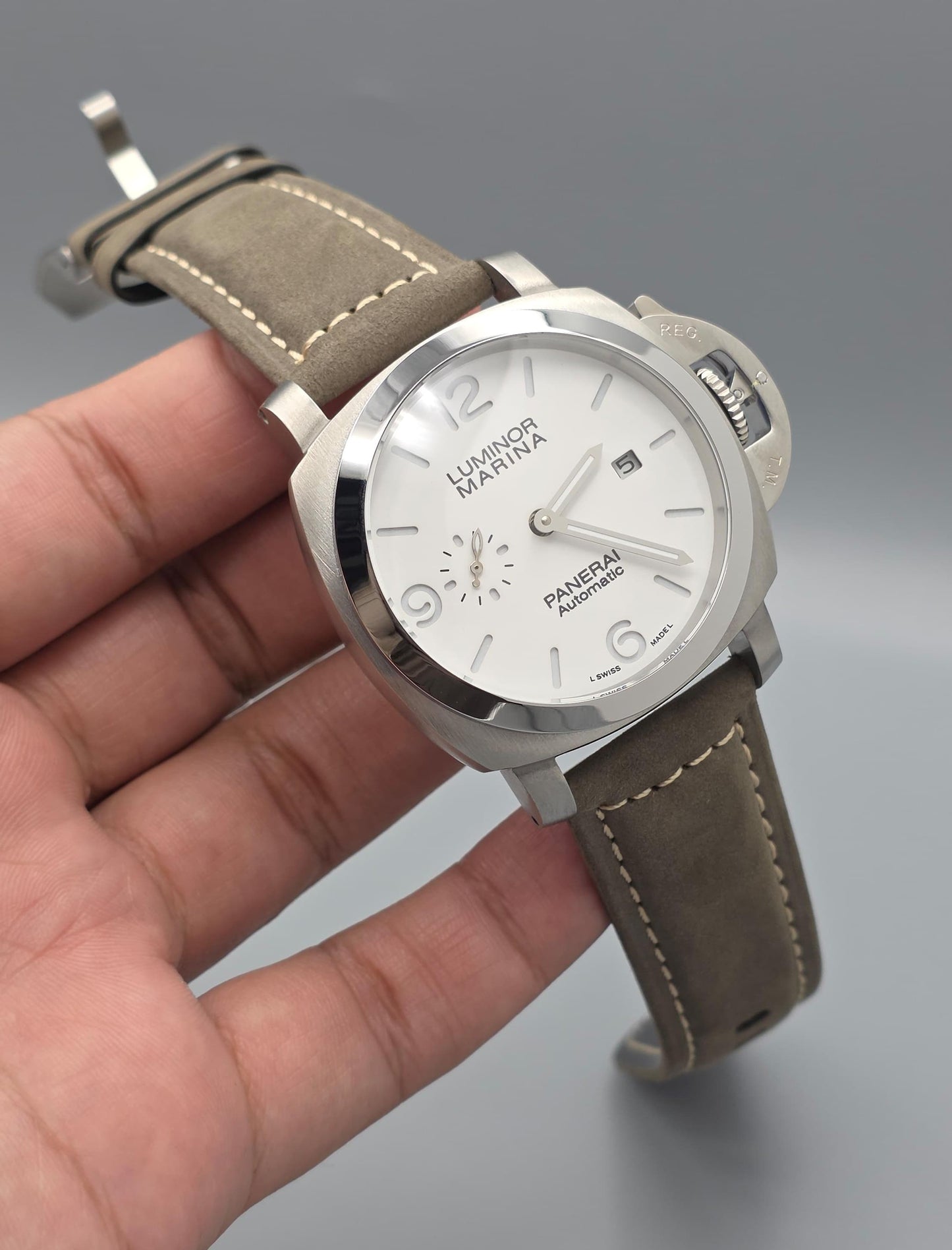 Luxury Automatic Watch – Polar White Sandwich Dial Edition