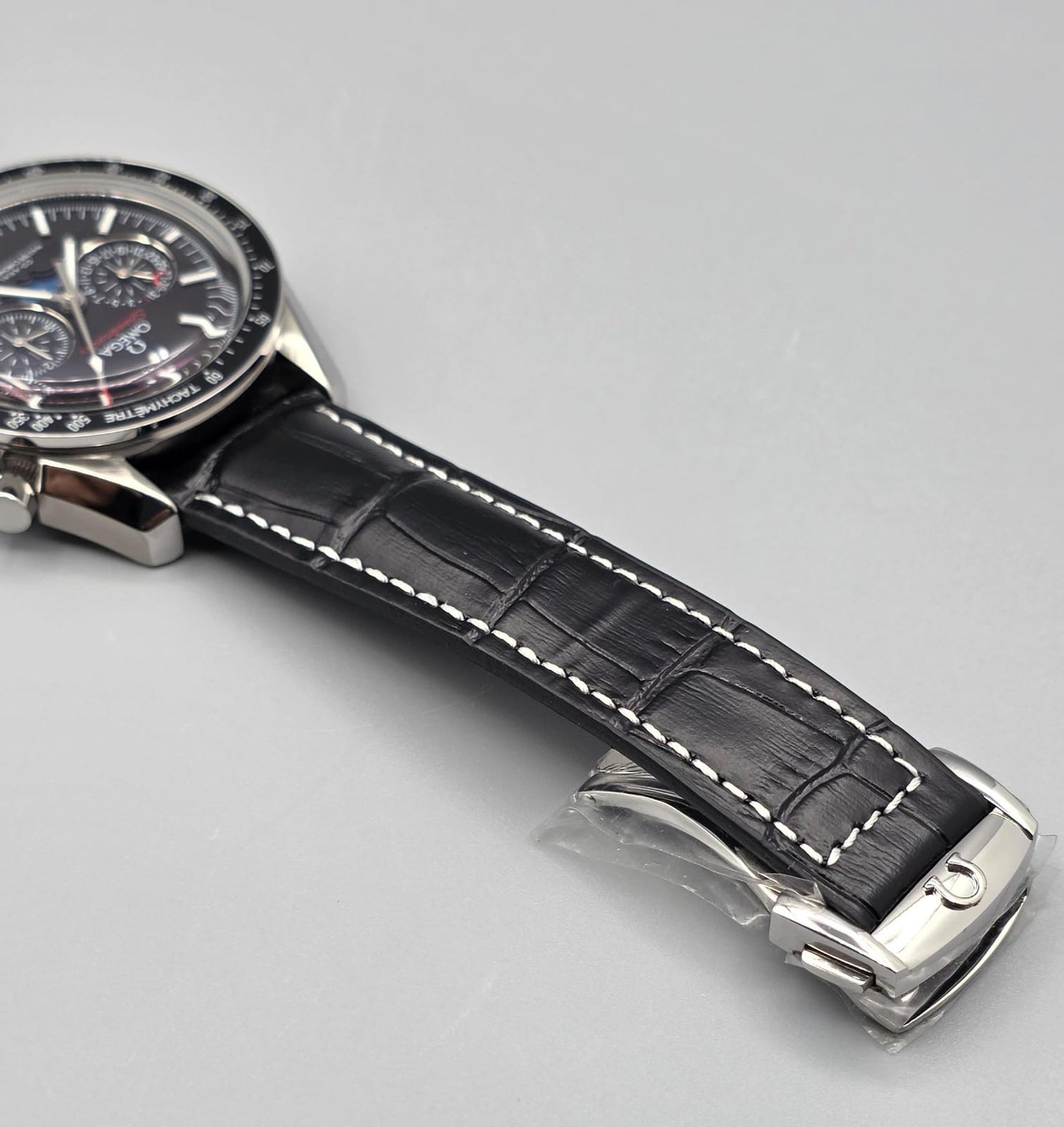 Luxury Moonphase Automatic – Black Leather Edition