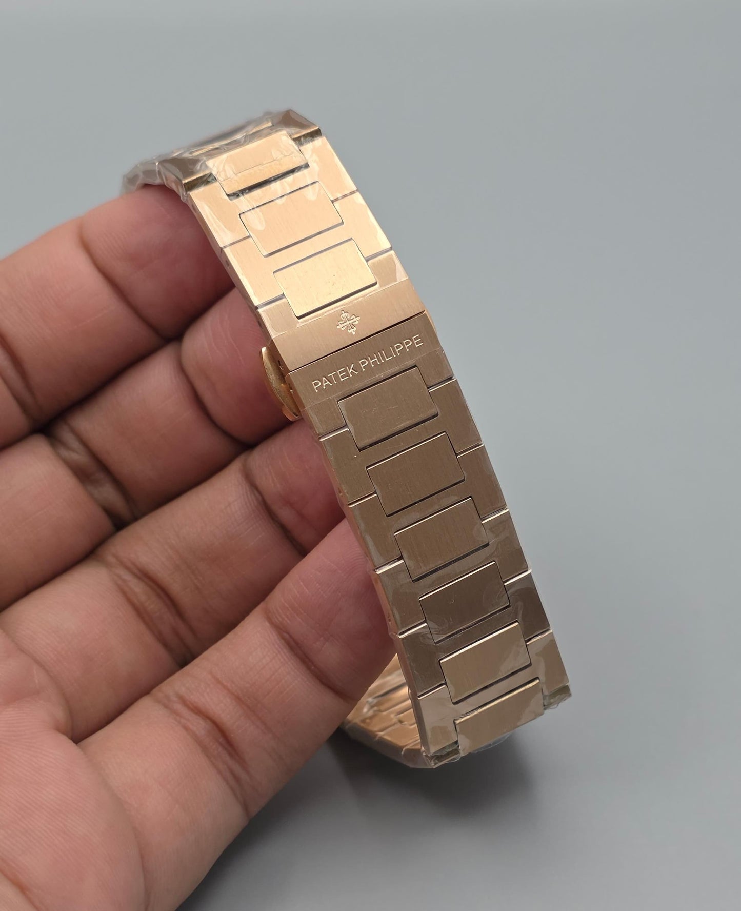 Elegant Rose Gold Brown Dial Stainless Steel Watch