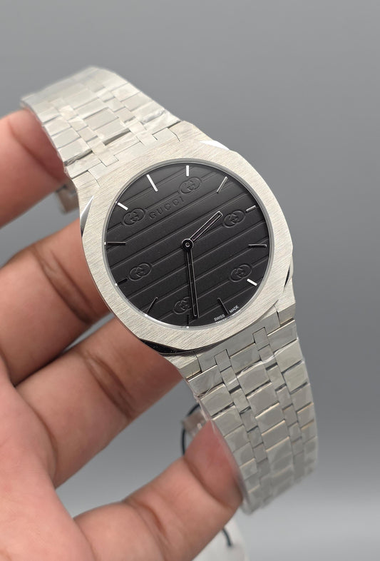 Luxury Ultra Slim Watch – Silver with Black Dial