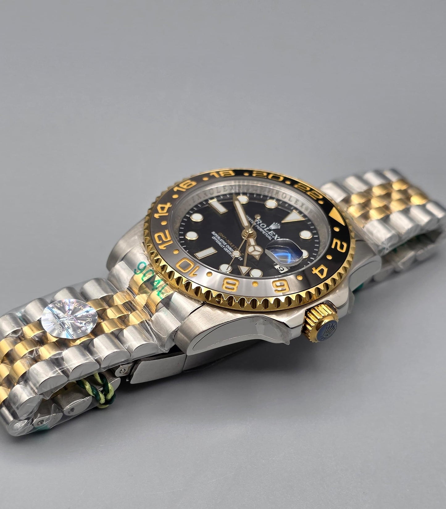 Luxury GMT Automatic – Two Tone Black Gold Edition