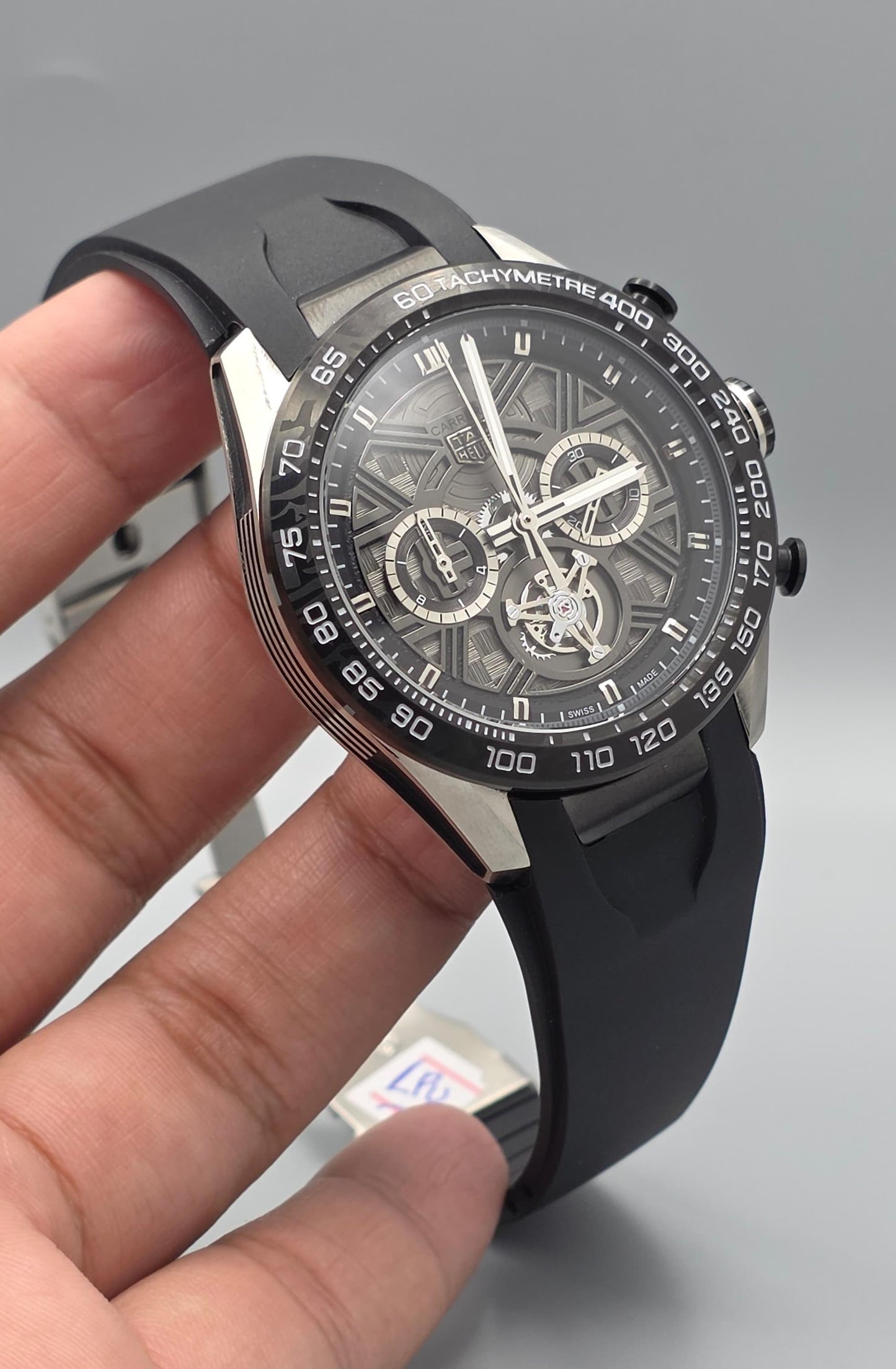 Luxury Chronograph Watch – Silver Edition