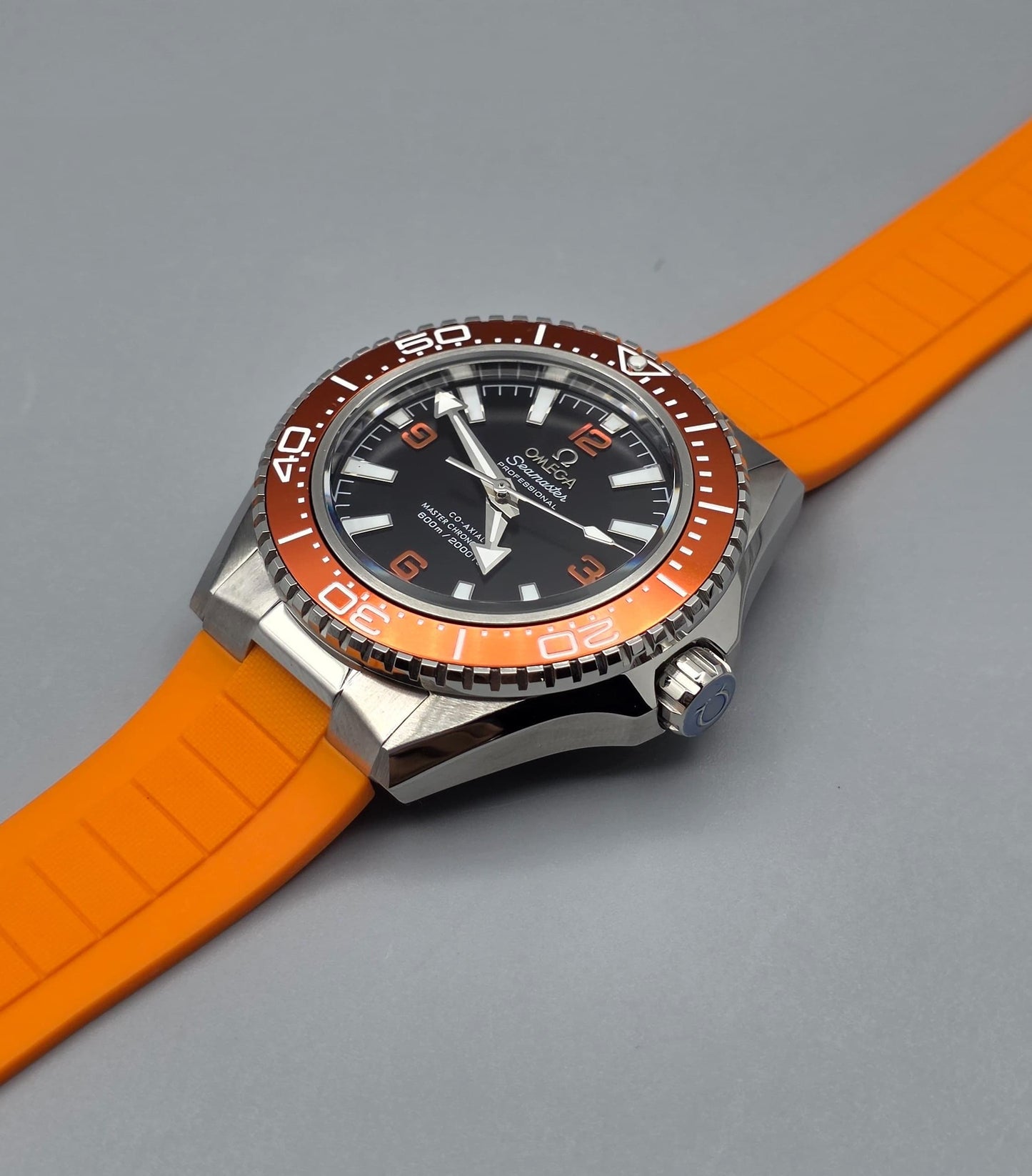 Premium Orange & Black Dive Style Watch