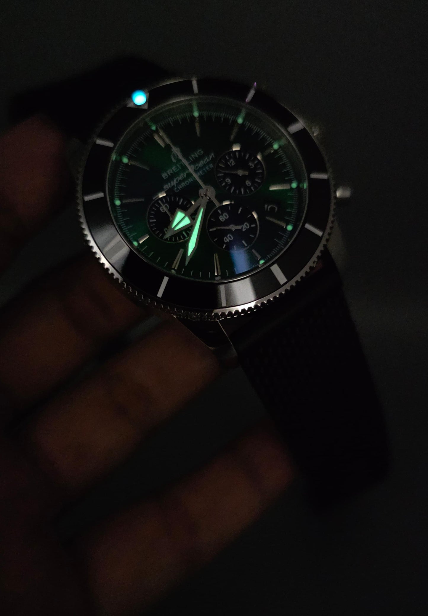 High Quality Luxury Branded Watch - Silver & Green