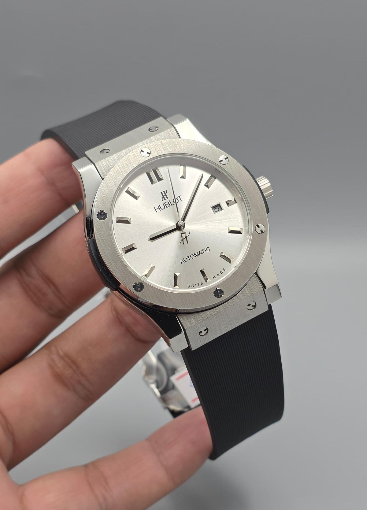 Premium Silver Dial Automatic Luxury Watch – Black Rubber Strap