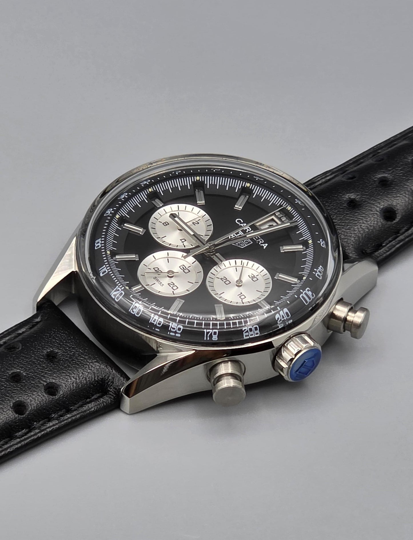 Luxury Chronograph Watch – Black Dial with Black Leather Strap
