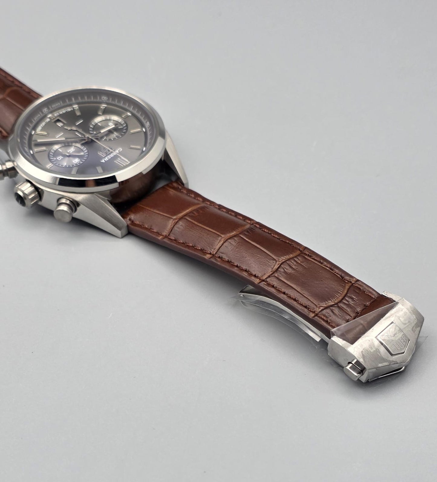 Luxury Chronograph Watch – Grey Dial with Brown Leather Strap
