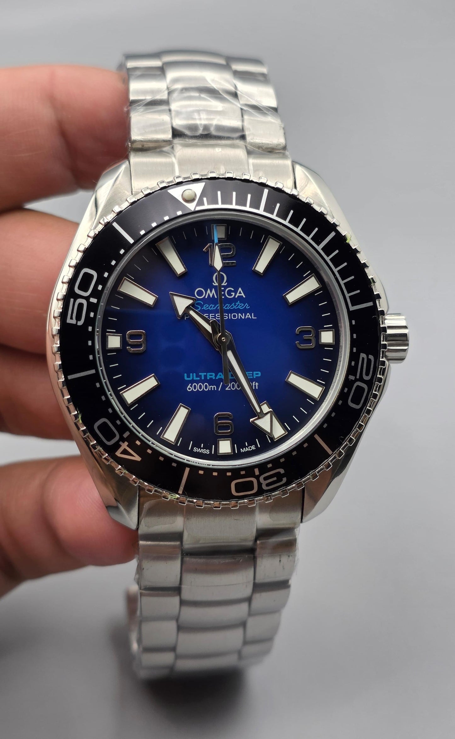 Luxury Deep Blue Automatic – Ultra Dive Edition