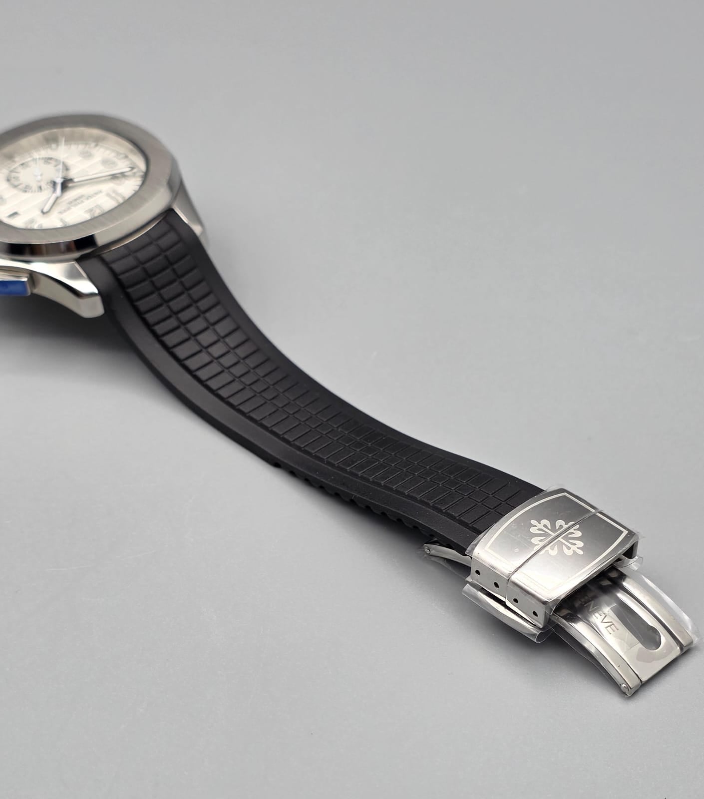 Luxury White & Steel Automatic – Sport Elegance Edition