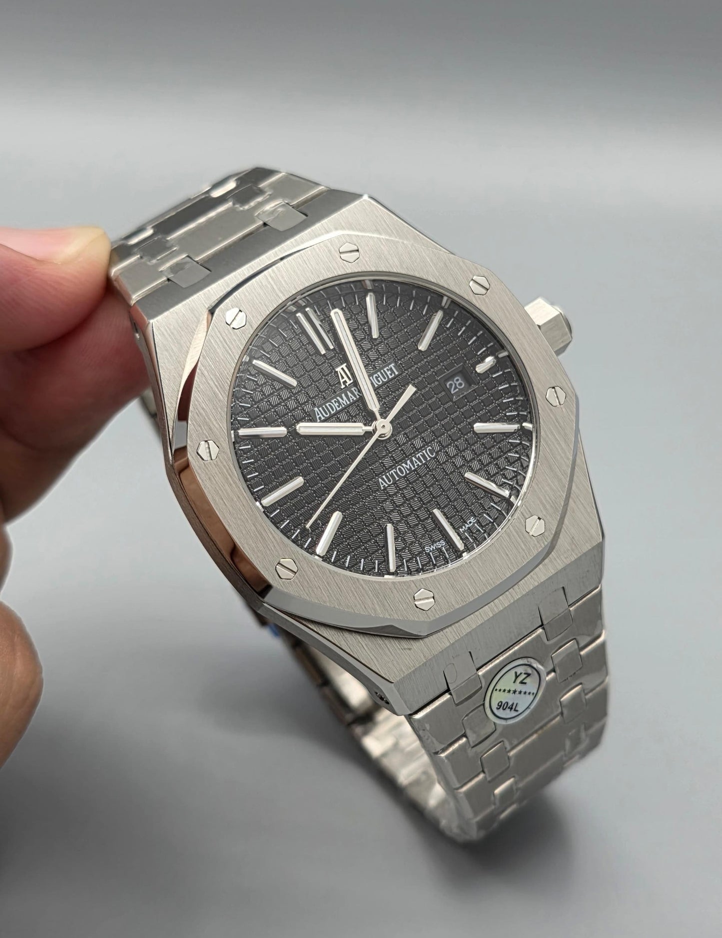Luxury Men’s Stainless Steel Watch – Automatic Black Dial