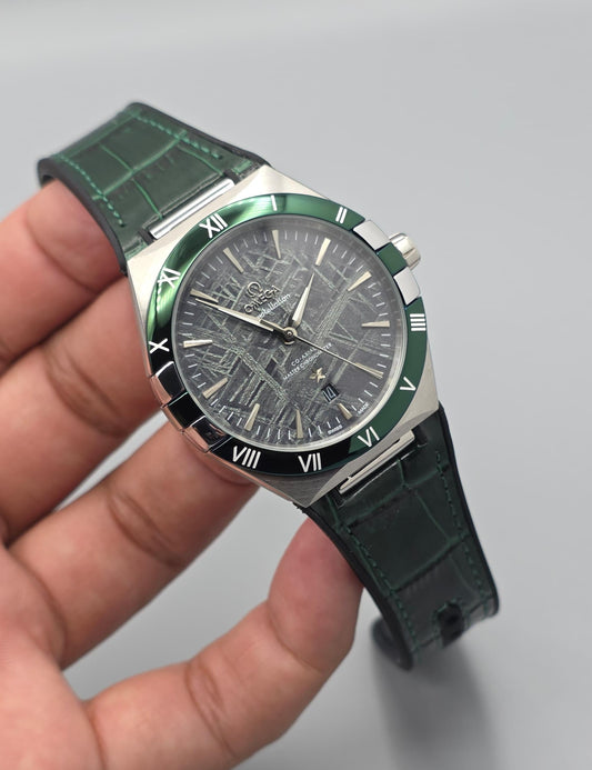 Luxury Textured-Green Dial Automatic