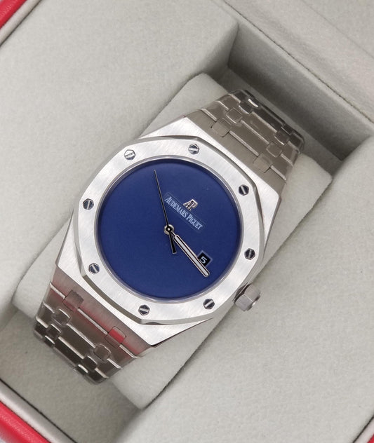 High Quality Luxury Branded Watch - Silver