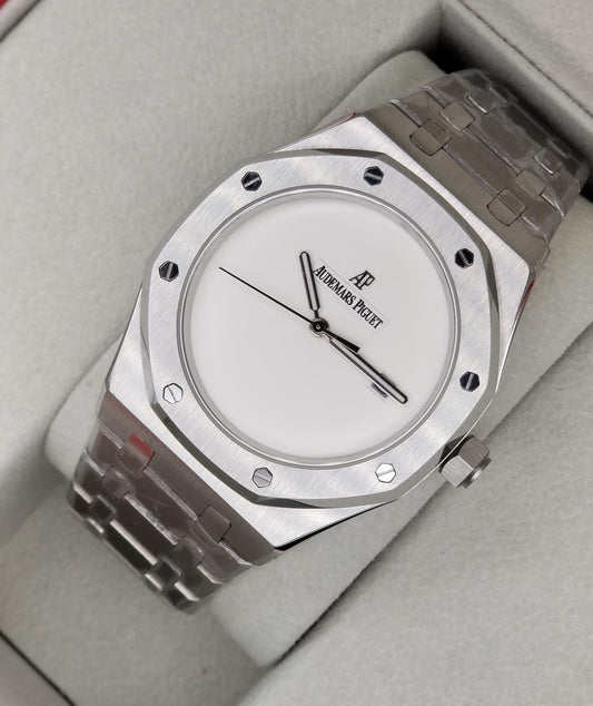 High Quality Luxury Branded Watch - Silver