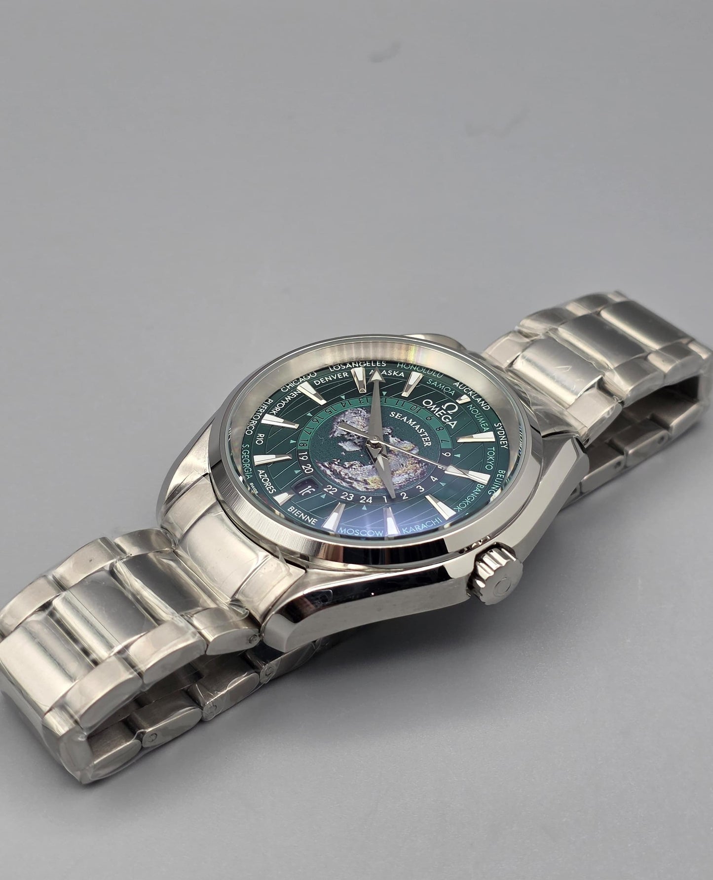Luxury Green Dial Automatic – Map Edition