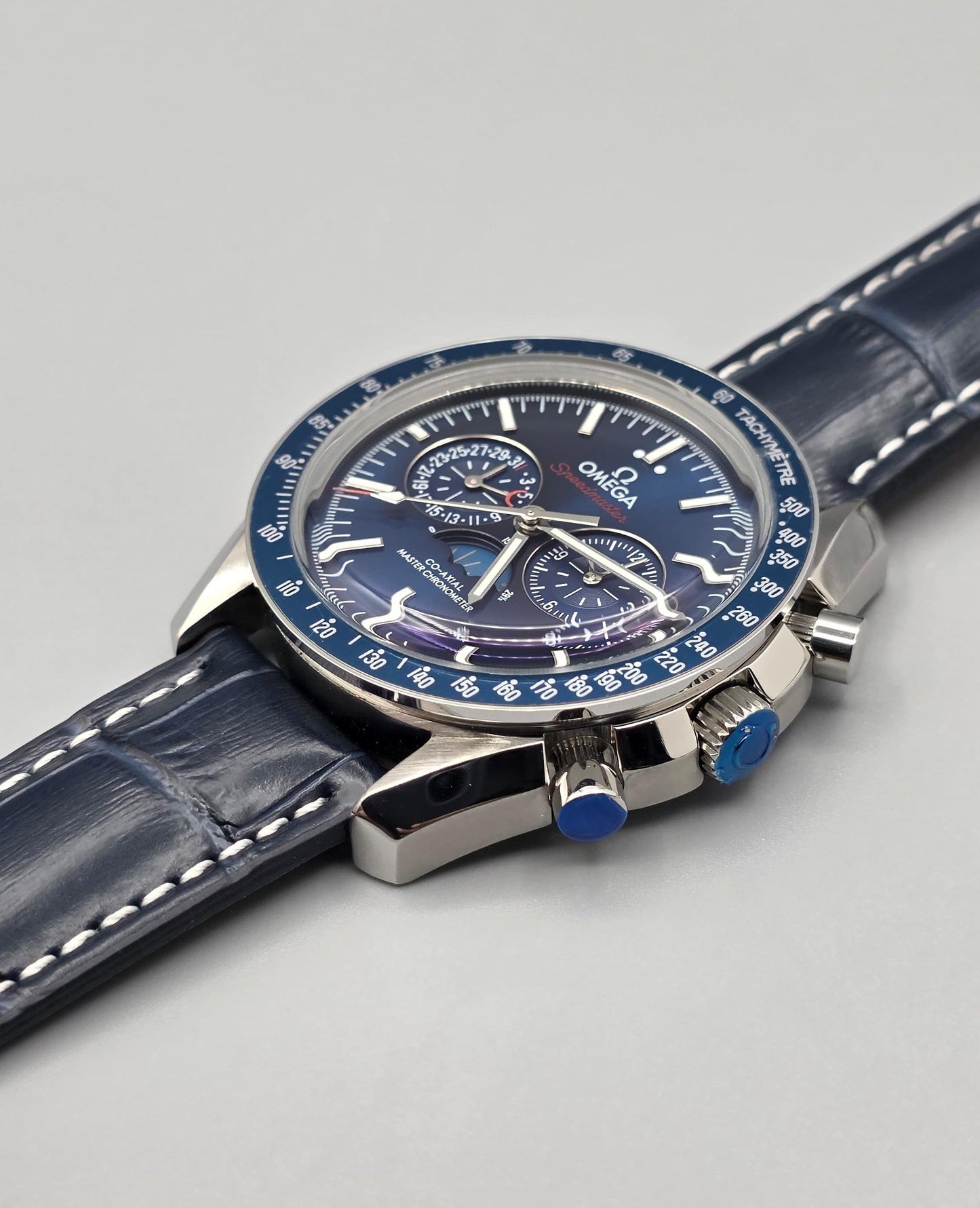 Luxury Blue Moonphase Automatic – Leather Strap Edition