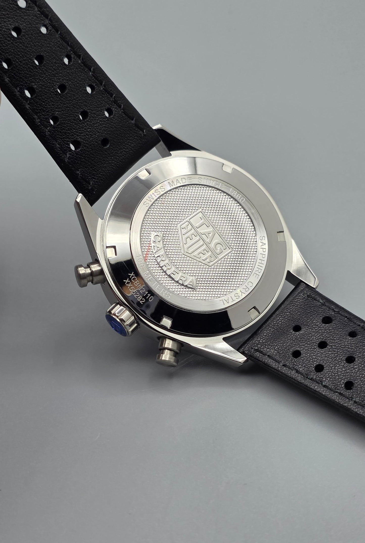 Luxury Chronograph Watch – Black Dial with Black Leather Strap