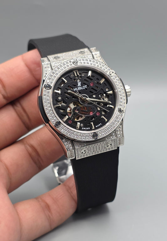 Luxury Skeleton Diamond Watch – Black Rubber Edition