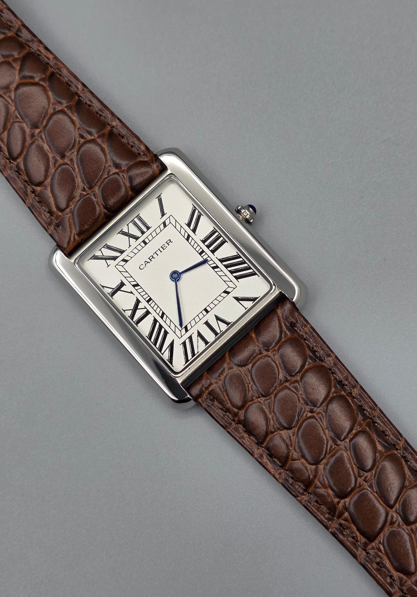 High Quality Luxury Branded Watch - Silver