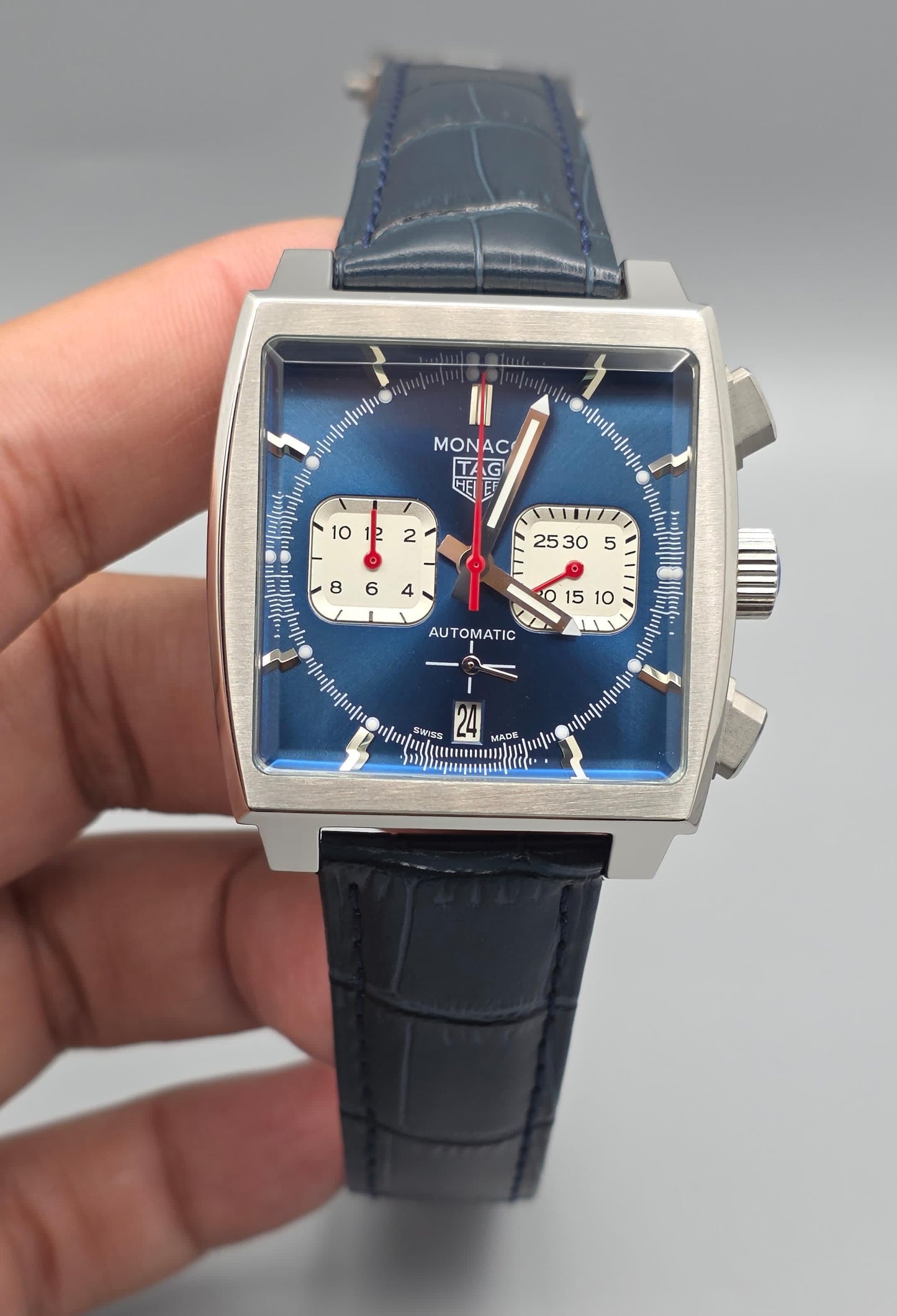 Luxury Square Chronograph Watch – Blue Dial Edition