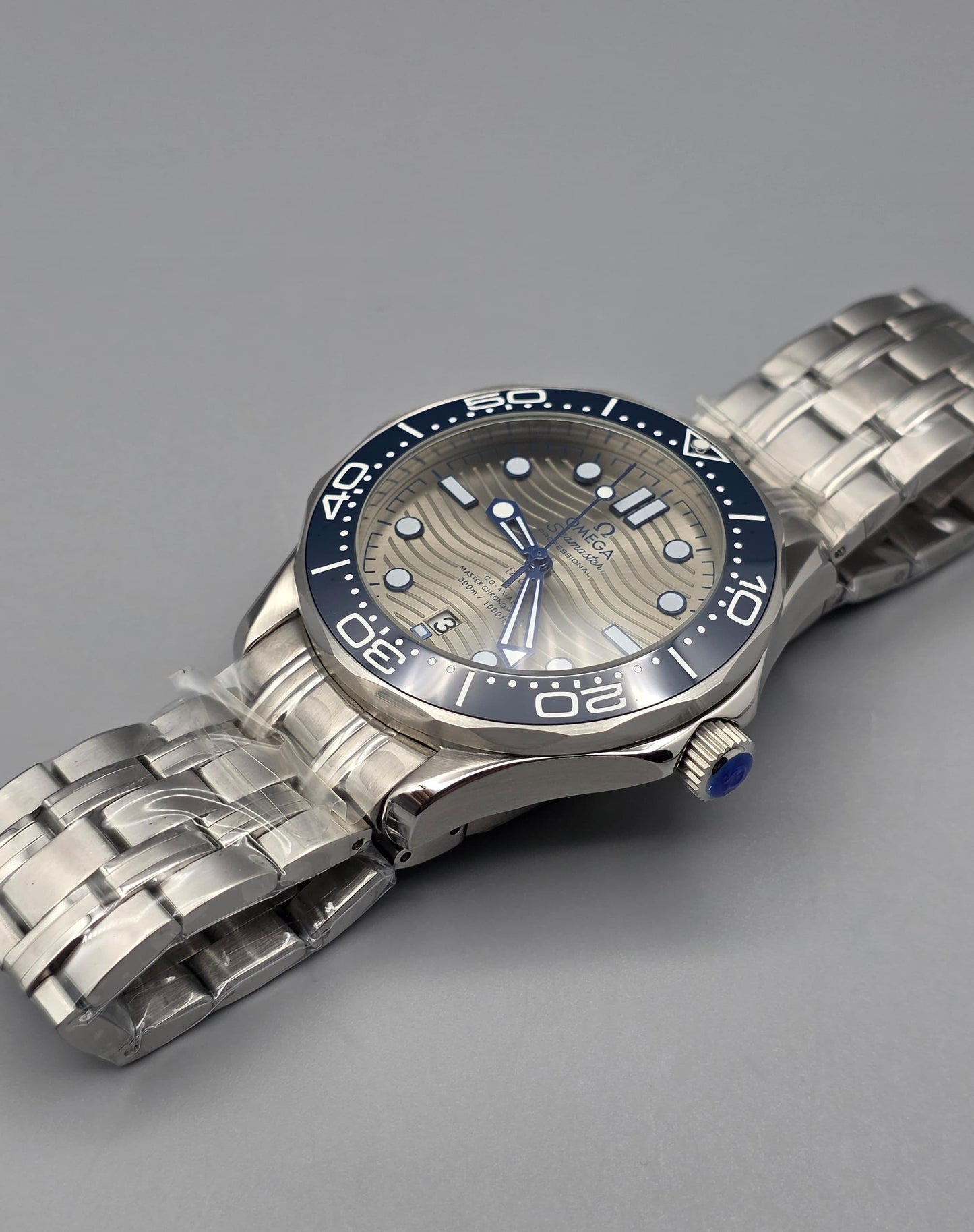 Luxury Grey Blue Diver Automatic – Steel Edition