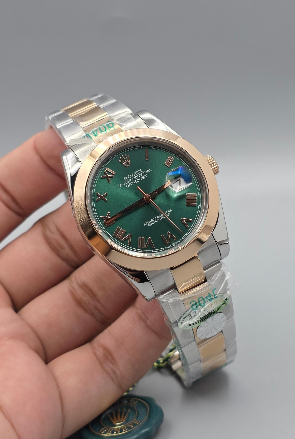 Premium Two-Tone Datejust – Green Roman Dial Luxury Automatic Watch