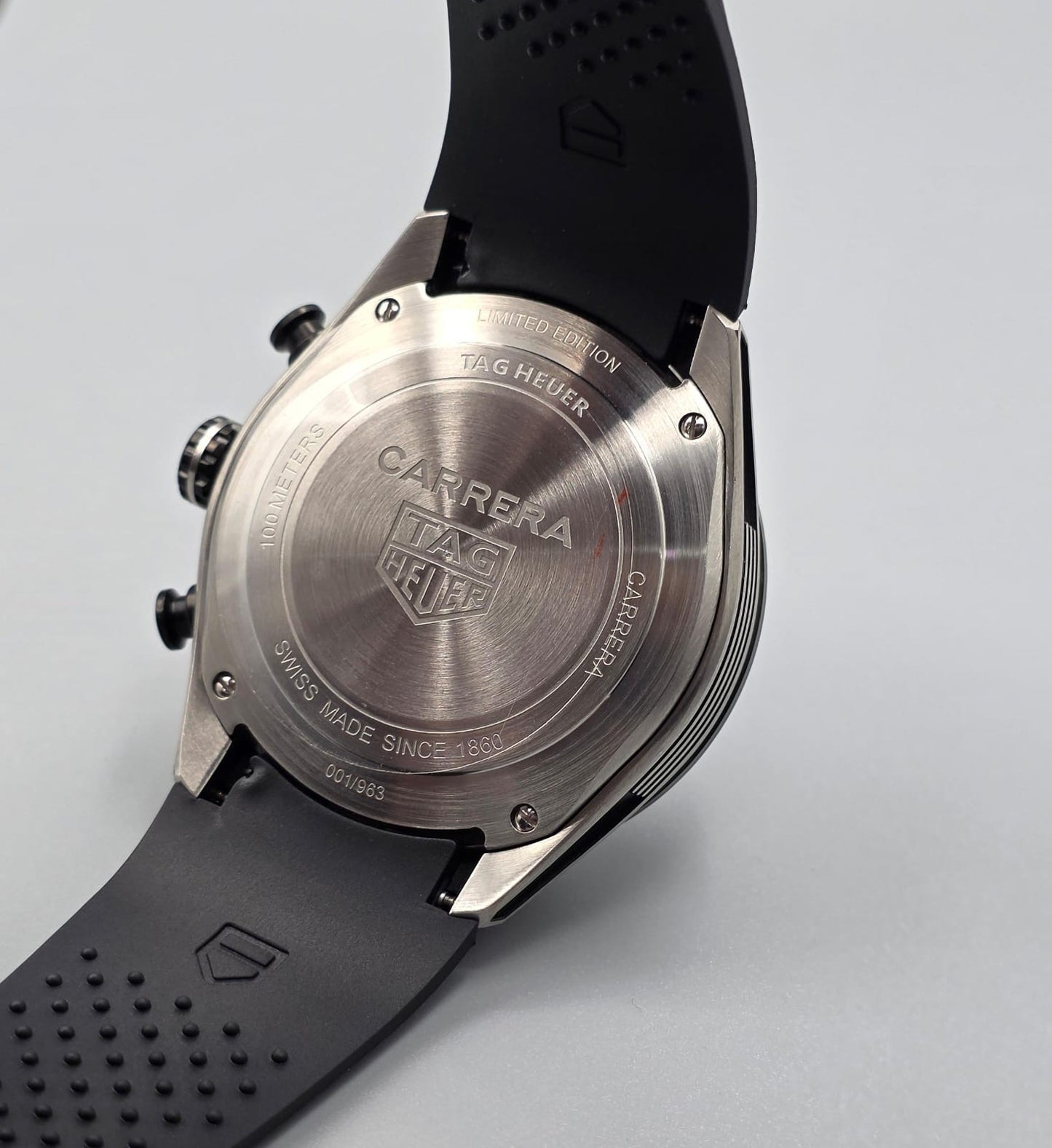 Luxury Chronograph Watch – Silver Edition