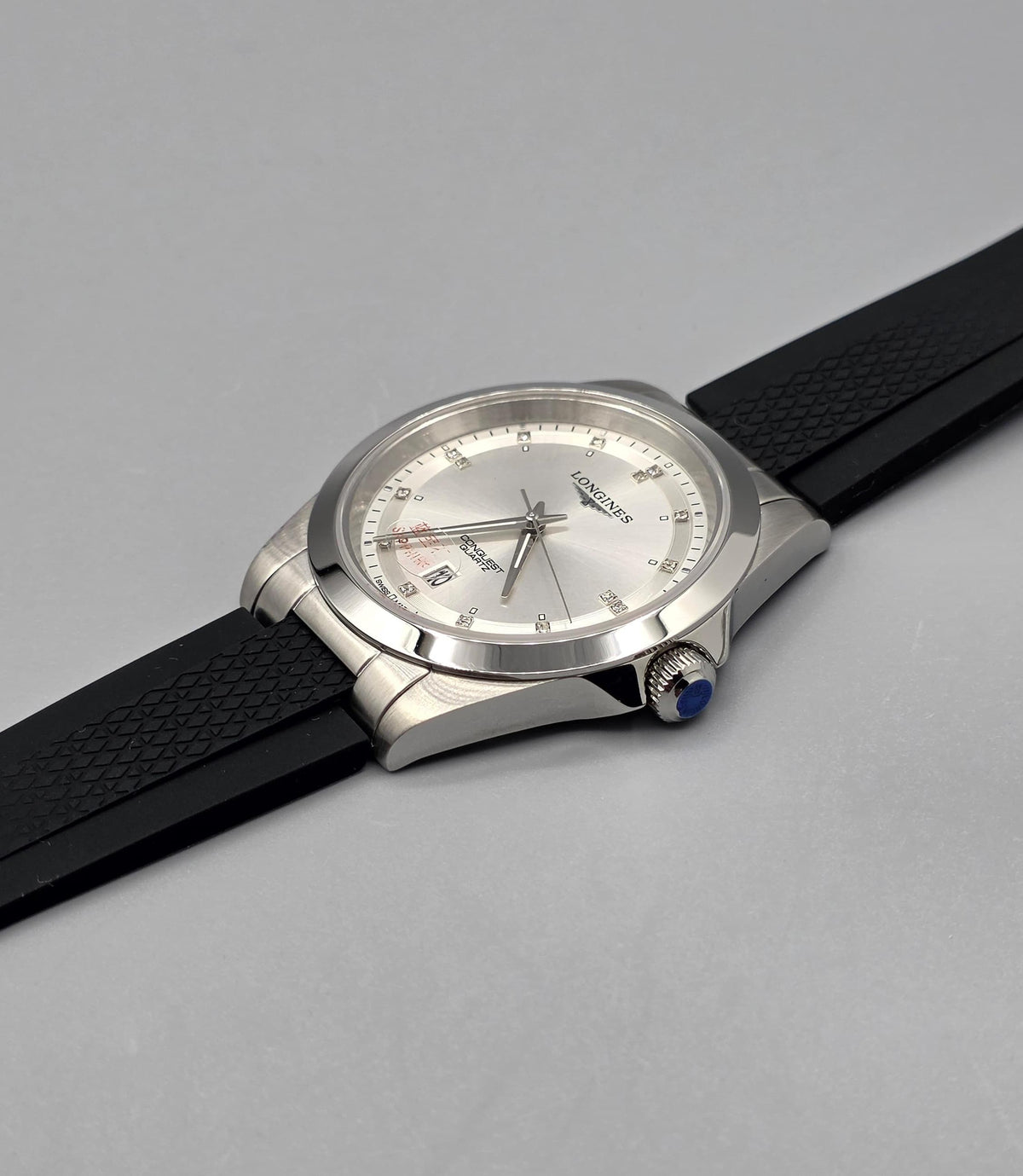 Premium Stainless Steel Silver Diamond-Marker Sport Luxury Watch