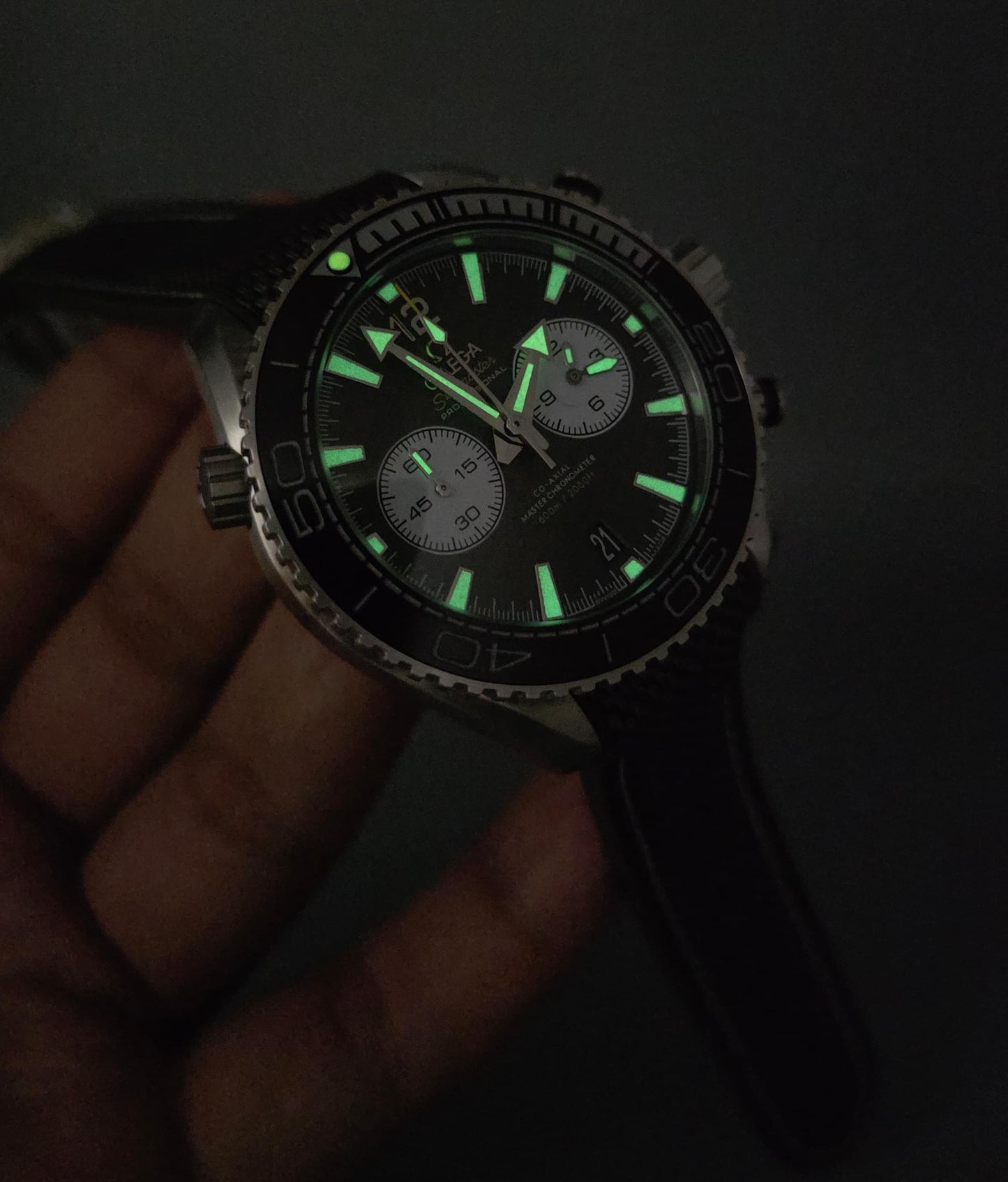 High Quality Luxury Branded Watch - PVC STRAP